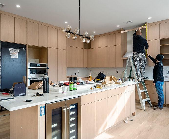 Professional remodeling craftsmanship during a Florida home renovation